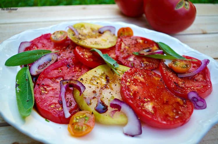 Summer-Heirloom-Tomato-salad
