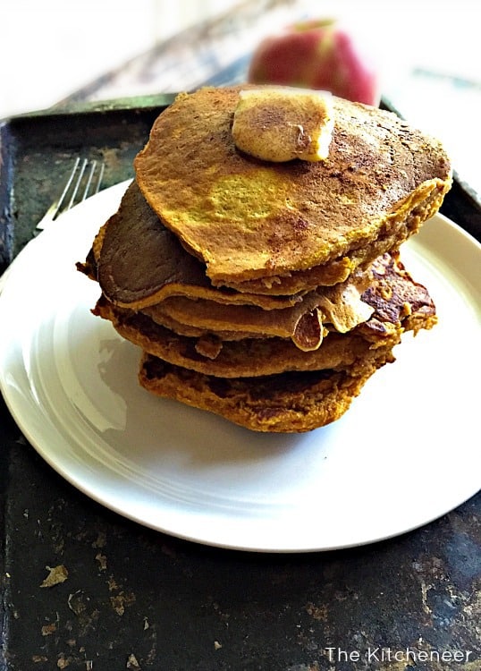 Paleo-Pumpkin-Pancakes4