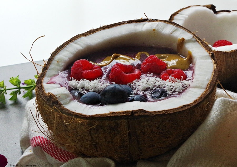 Acai_Blueberry_Smoothie_bowl