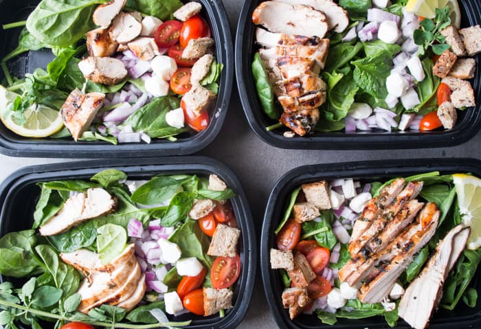 Caprese Chicken Meal Prep Bowls- perfect for Sunday Meal Prep!|thekitcheneer.com