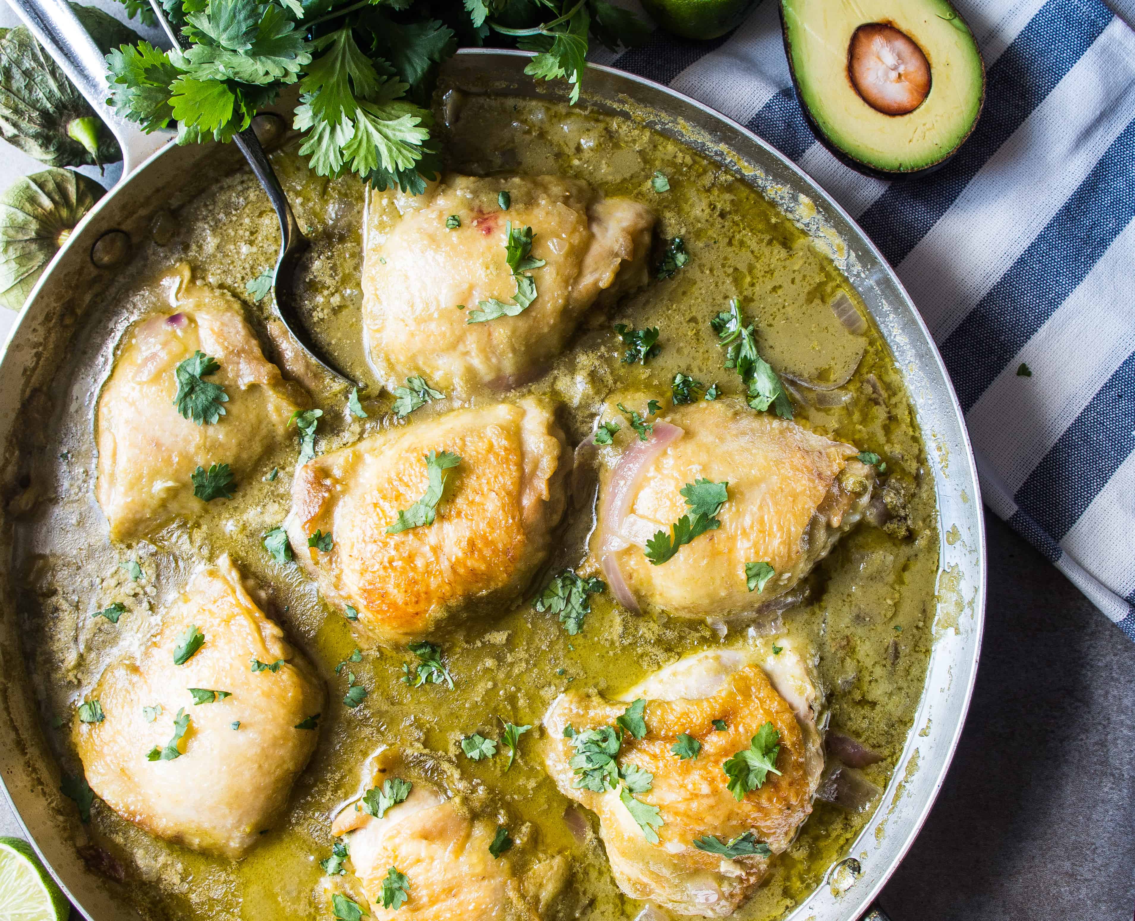 One Pan Creamy Garlic Salsa Verde Chicken- a simple one skillet whole30 meal that is perfect for weeknights and comes together in a quick 45 minutes!|thekitcheneer.com