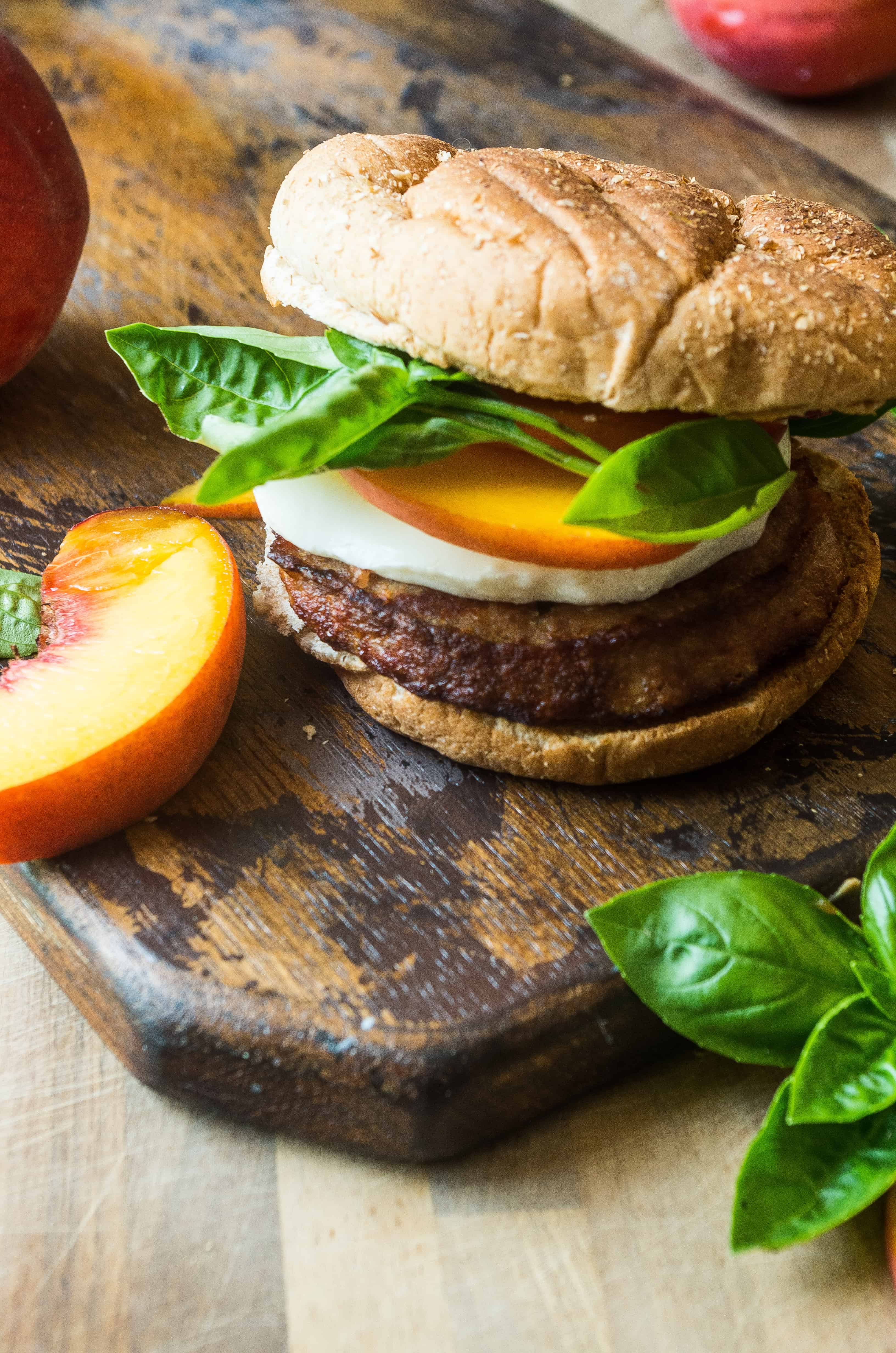 Grilled Peach Caprese Burgers- the perfect healthy grilling recipe using up the best of summer's produce-peaches!|thekitcheneer.com