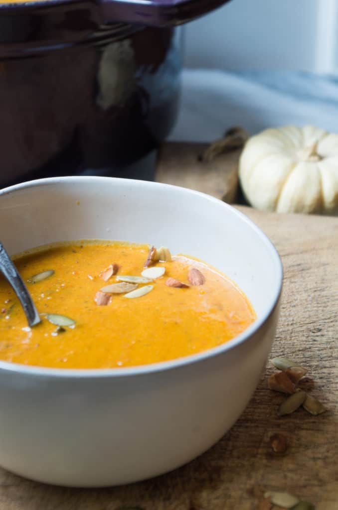 Creamy, delicious, HEARTY, AND vegetarian Whole30 pumpkin soup is here! And it has a secret ingredient that adds an unexpected depth of flavor: almond butter.