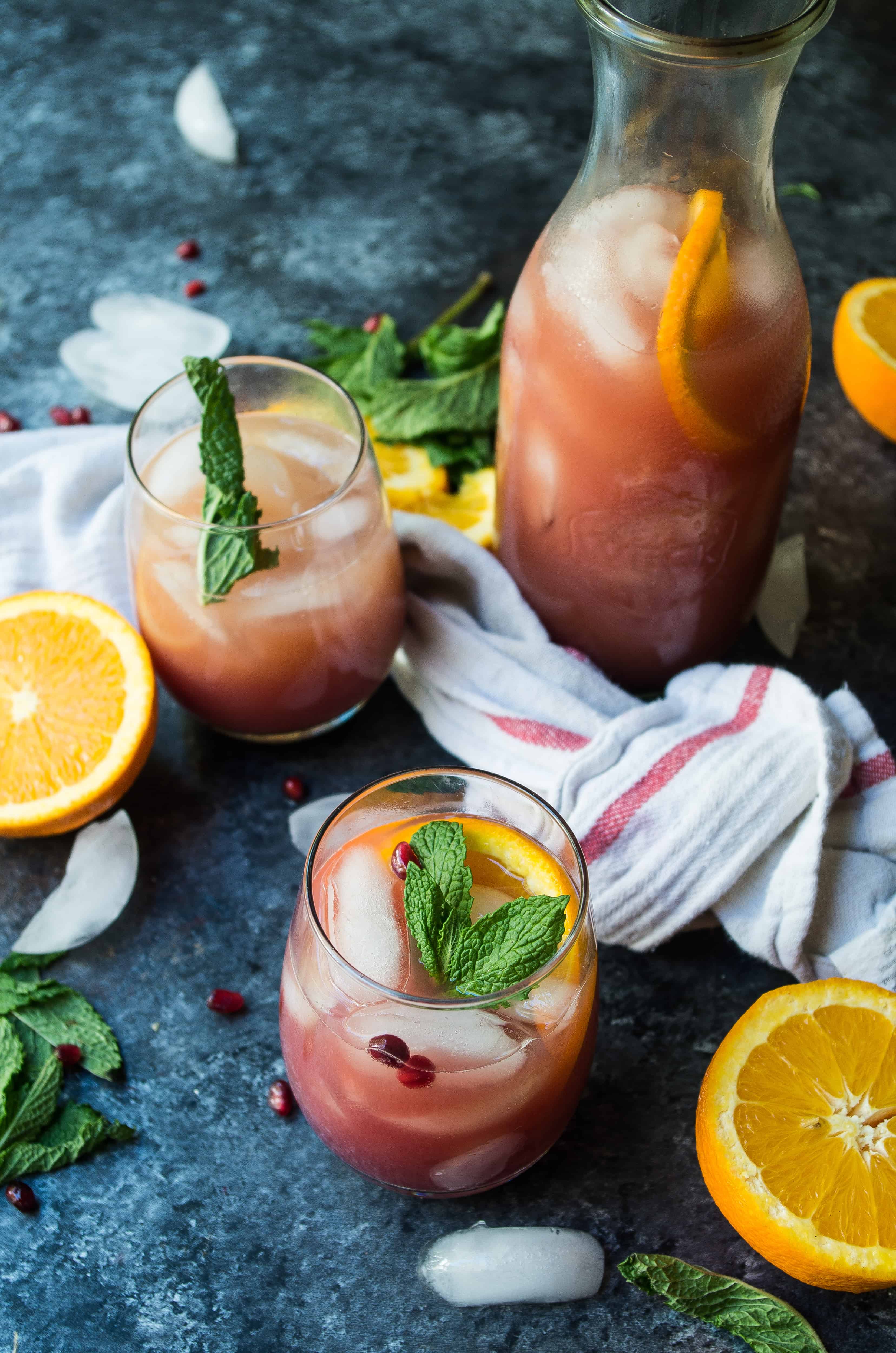 Whole30 Orange Pomegranate Mocktail|thekitcheneer.com