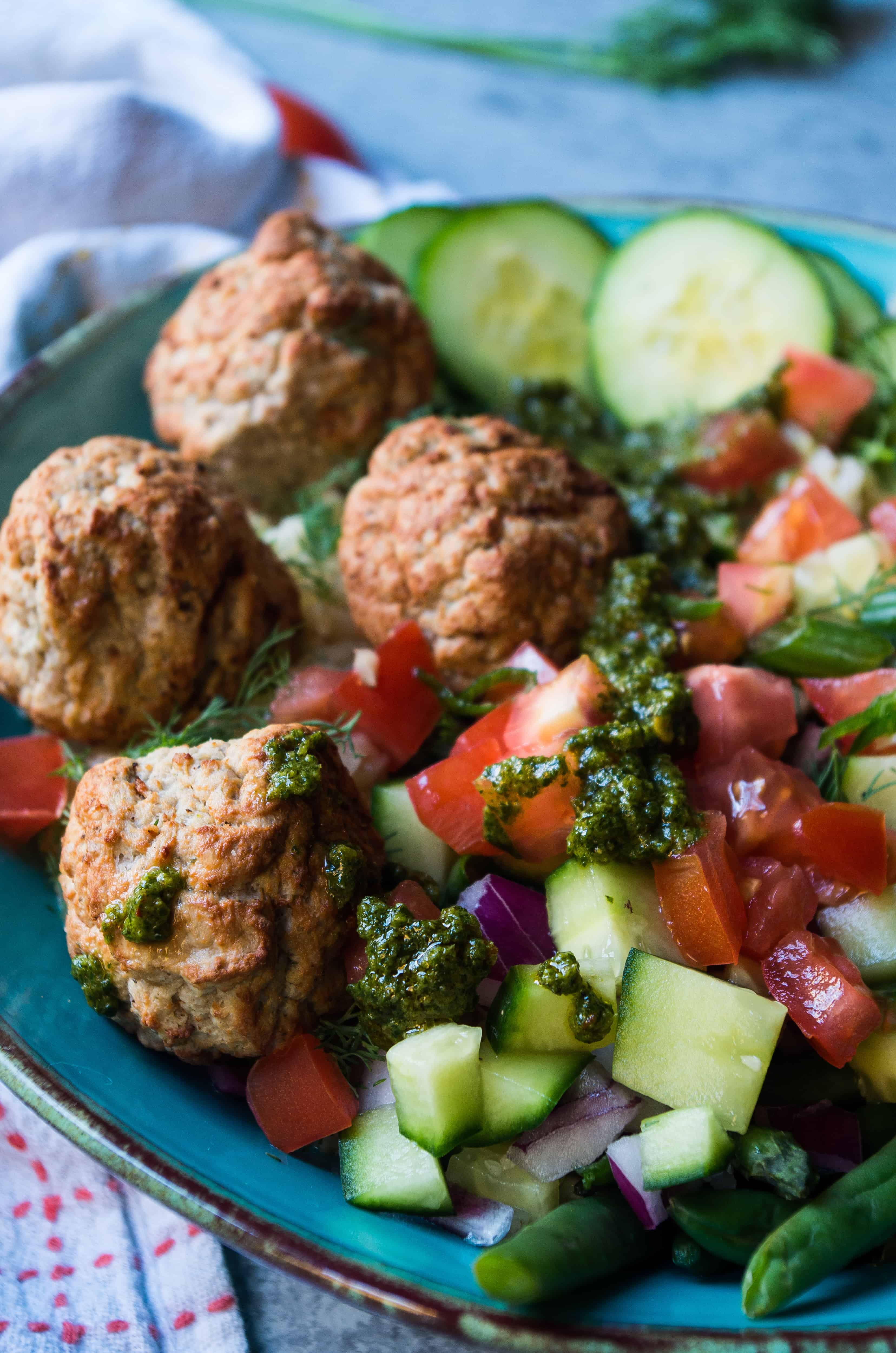 Whole30 Mediterranean Turkey Meatballs Cauliflower Rice Bowls|thekitcheneer.com