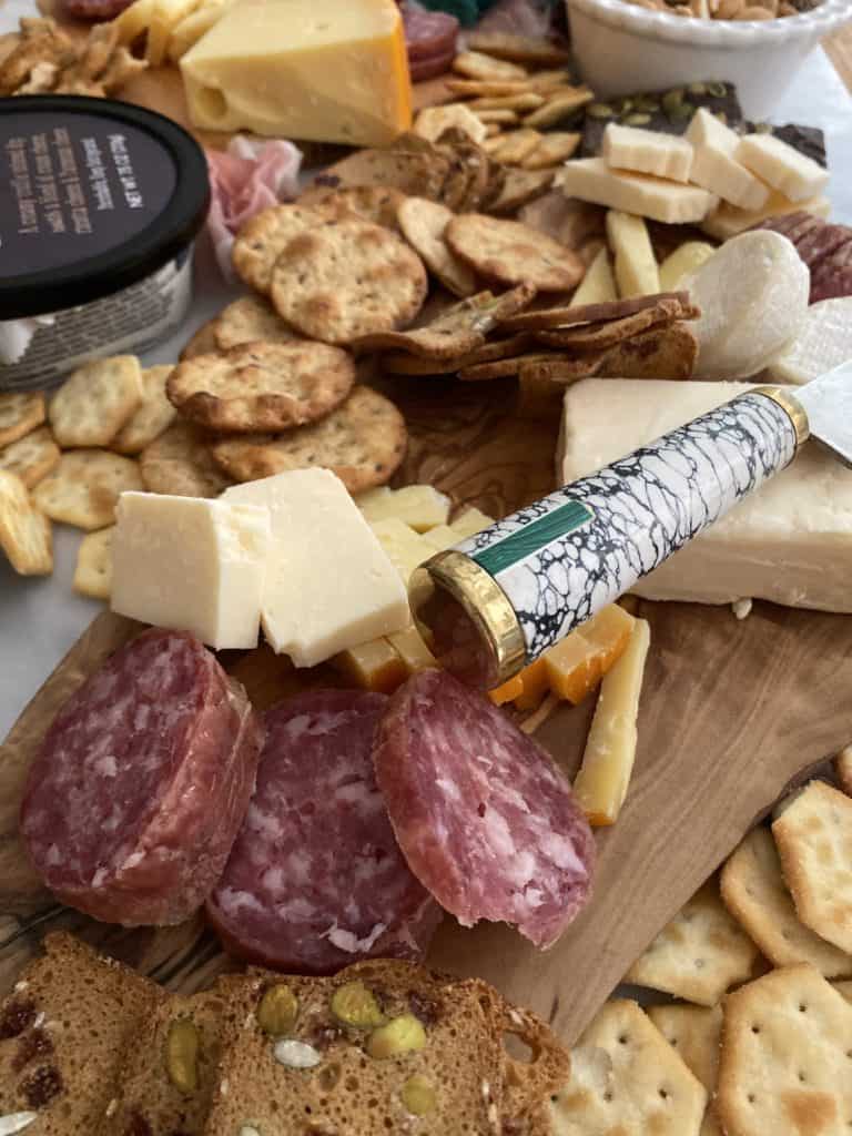The Ultimate Trader Joe's Holiday Cheeseboard|The Kitcheneer