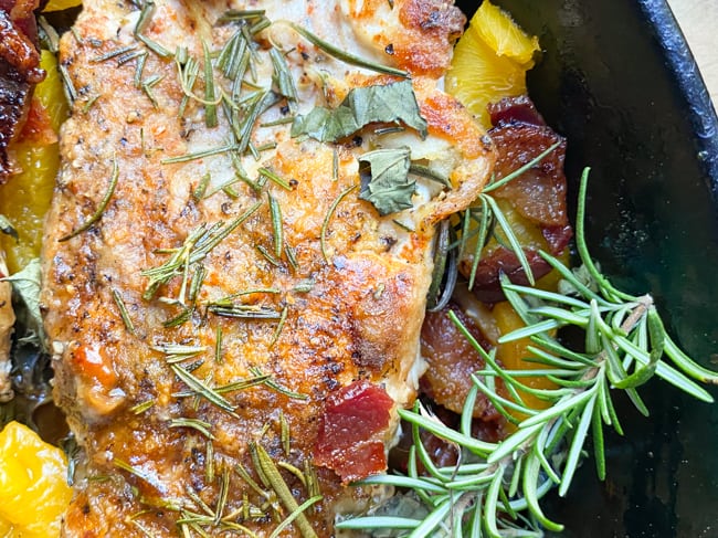 Skillet Peach Basil Chicken with Bacon and a Balsamic White Wine Sauce - simple and easy crowd pleasing that pairs perfectly with serving over a salad or cauliflower or real rice!|the kitcheneer.com