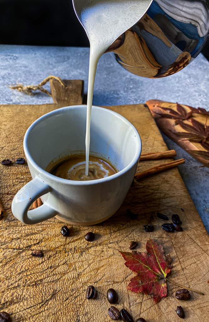 Dairy Free Maple Leaf Latte |the kitcheneer.com