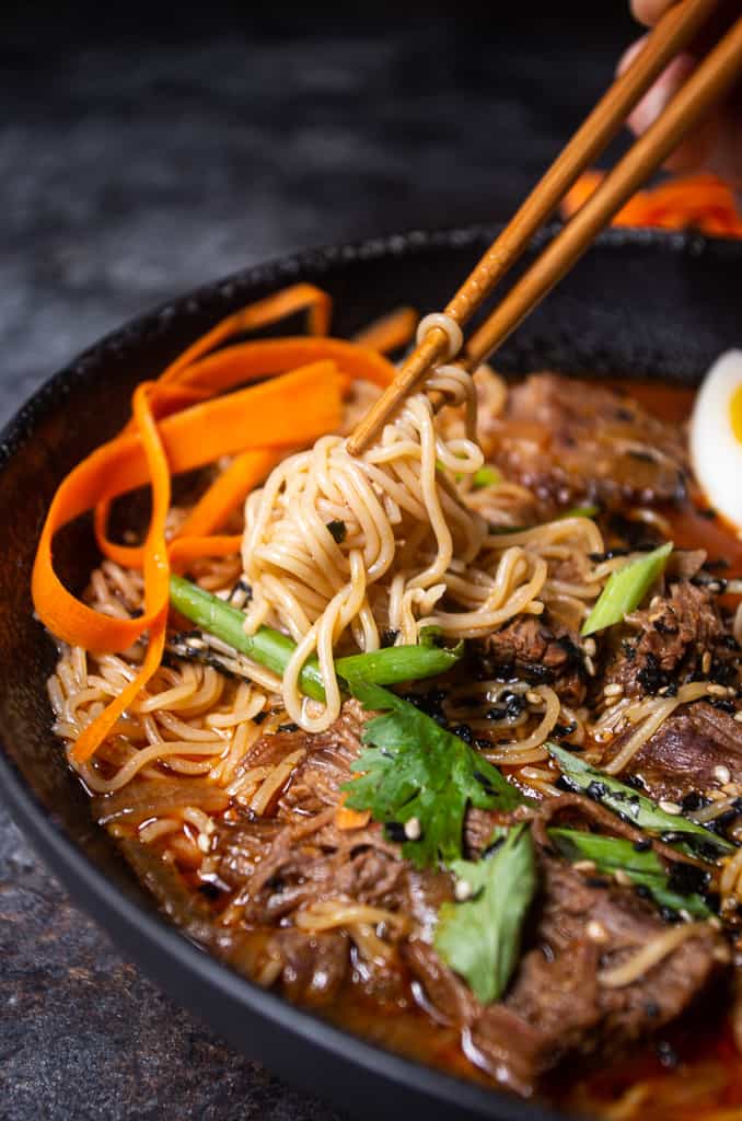 Instant Pot Japanese Short Rib Ramen|the kitcheneer.com