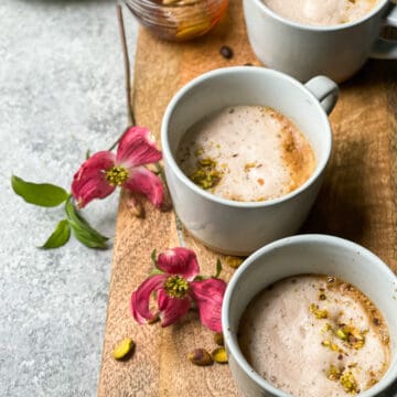 https://www.thekitcheneer.com/wp-content/uploads/2023/04/Honey-Pistachio-Latte-4-360x360.jpg